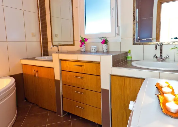 Angel - Town * Λιμένας